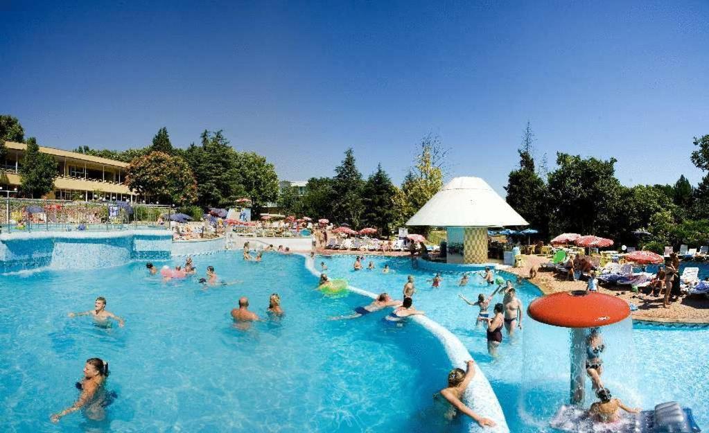 Hotel Orhidea Albena Exteriér fotografie